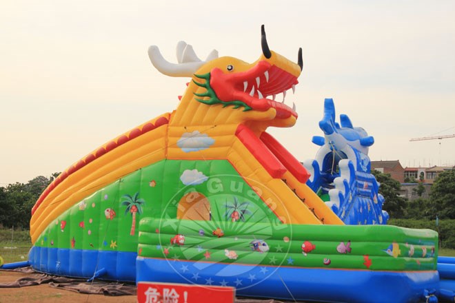 三山充气大滑梯